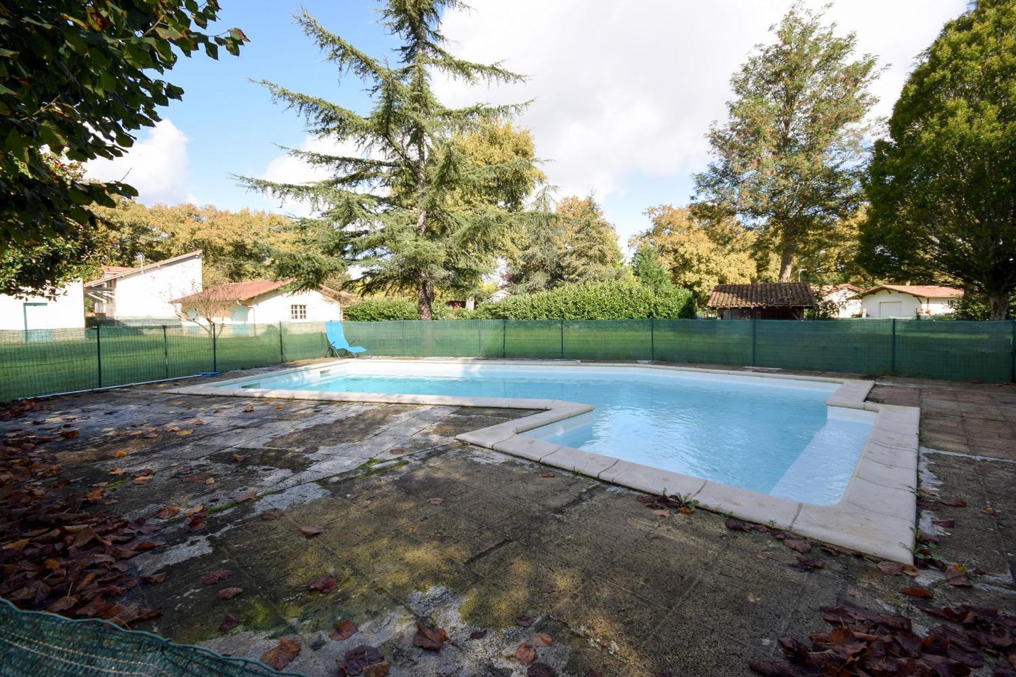 Sabres Villa Avec Piscine Et Billard מראה חיצוני תמונה