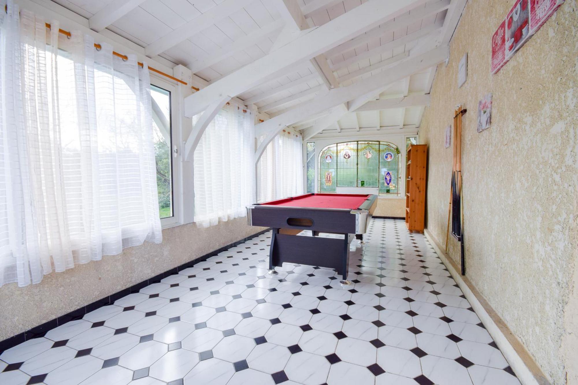 Sabres Villa Avec Piscine Et Billard מראה חיצוני תמונה