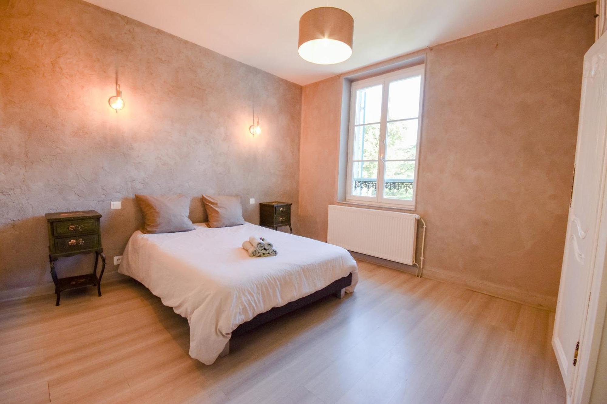 Sabres Villa Avec Piscine Et Billard מראה חיצוני תמונה